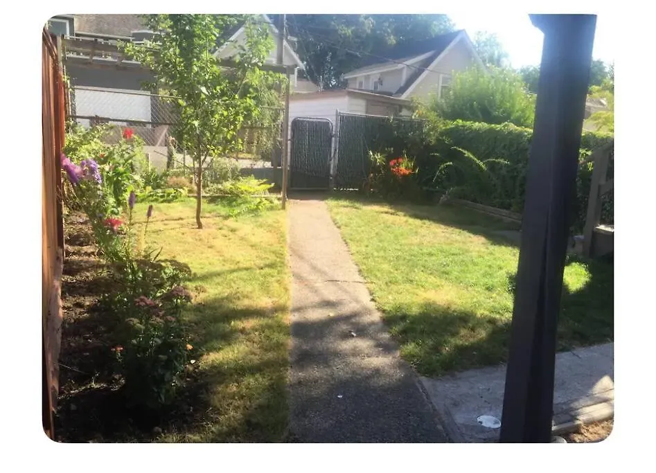 Tatil Evi 4 Bedroom Upper Level Kits Home Vancouver