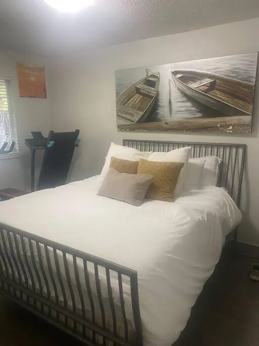 4 Bedroom Upper Level Kits Home Vancouver Kanada